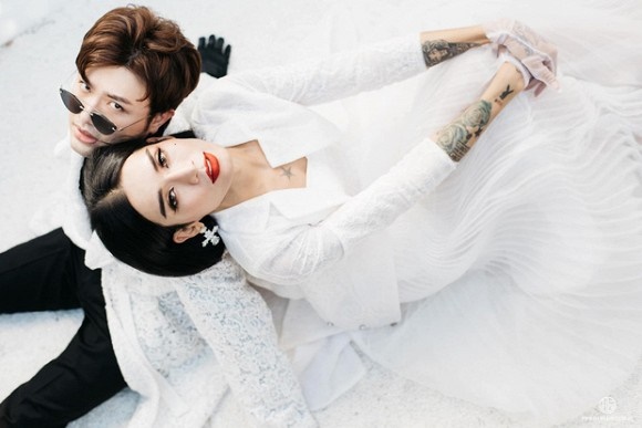 Kỷ niệm 4 năm 6 tháng yêu, BB Trần cùng bạn trai tung ảnh cô dâu - chú rể đẹp lộng lẫy-1