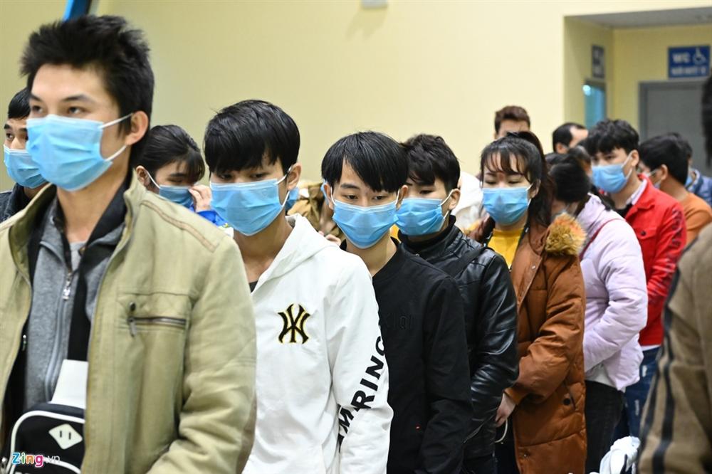 Đo thân nhiệt, cách ly 14 ngày toàn bộ người Việt về từ Trung Quốc-3