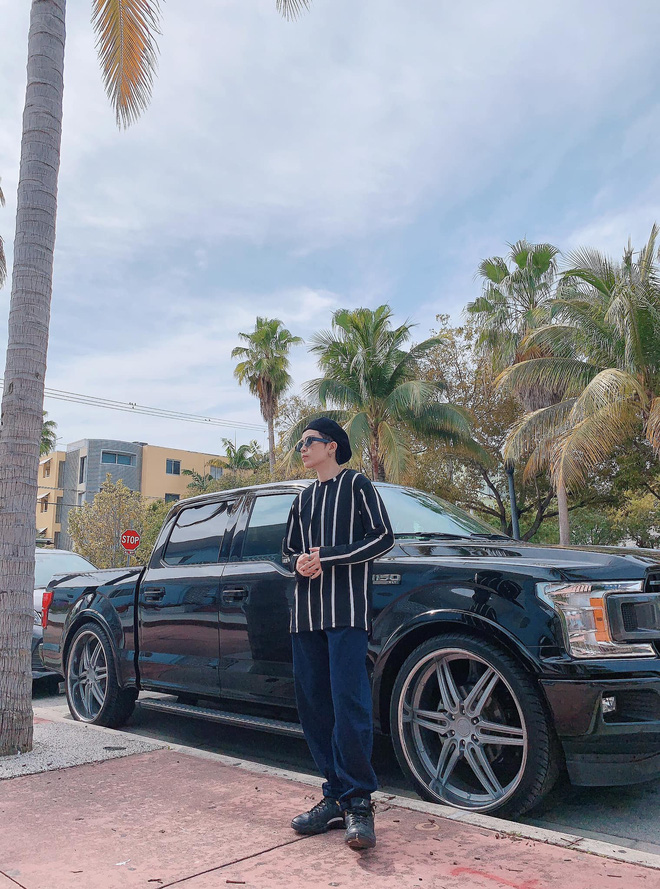 Trọng Hiếu khoe ảnh selfie, ai ngờ lỡ lọt vào khoảnh khắc Gil Lê và Hoàng Thùy Linh bên nhau tại Mỹ: Cả hai làm gì thế này?-4