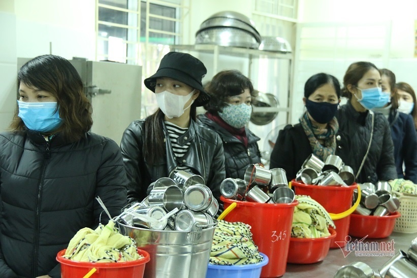 Giáo viên luộc khăn, chia rau...ngày nghỉ học phòng dịch virus corona-9