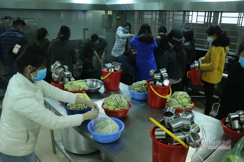 Giáo viên luộc khăn, chia rau...ngày nghỉ học phòng dịch virus corona-13