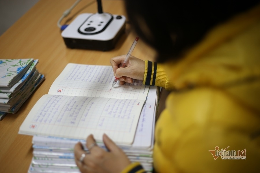 Giáo viên luộc khăn, chia rau...ngày nghỉ học phòng dịch virus corona-22