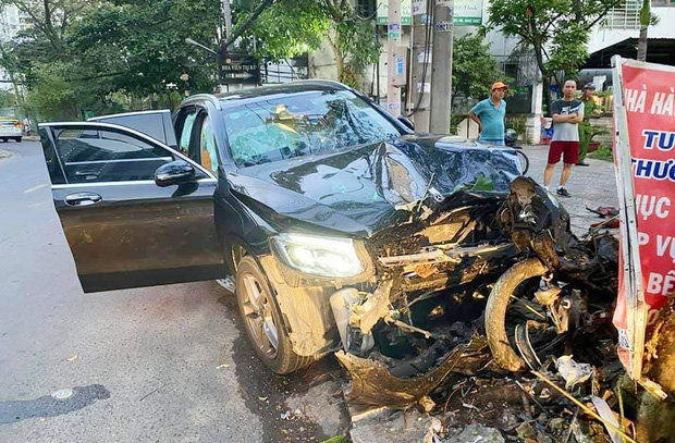 Con gái tài xế GrabBike bị Mercedes tông chết mùng 6 Tết: Chị chỉ mong họ đến để thắp nén hương, xin lỗi bố mà thôi!-6