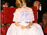 Công nương Diana chính ra cũng mê đồ điệu, loạt váy áo bánh bèo mà các chị em mê mệt được bà diện đẹp xuất sắc chỉ bằng vài chiêu đơn giản-22