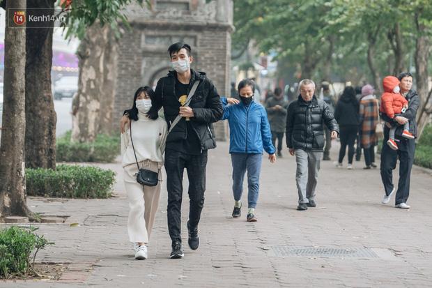 Tạm dừng hoạt động không gian phố đi bộ hồ Gươm trước diễn biến phức tạp của virus Corona-1