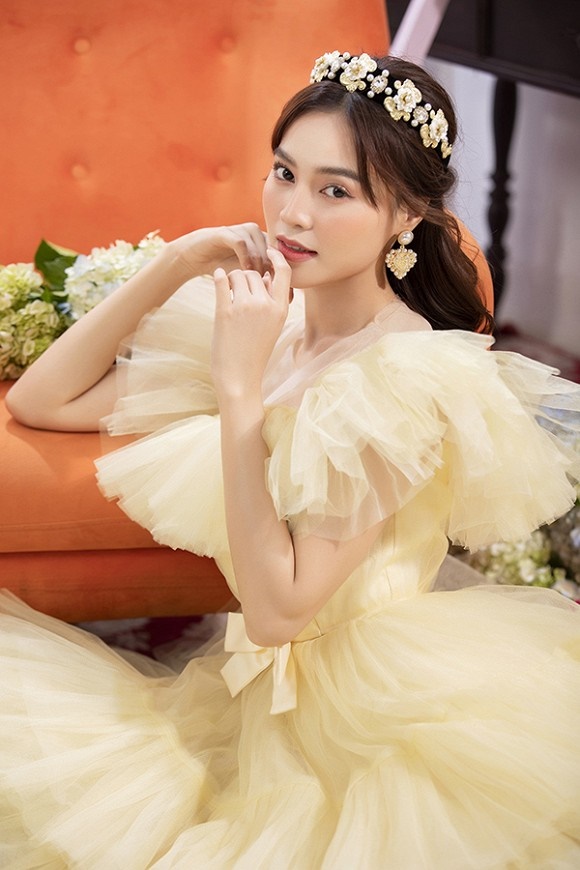 Đỉnh cao như Ninh Dương Lan Ngọc, lên đồ ngọt lịm vẫn gây đốn tim” vạn ánh nhìn-1