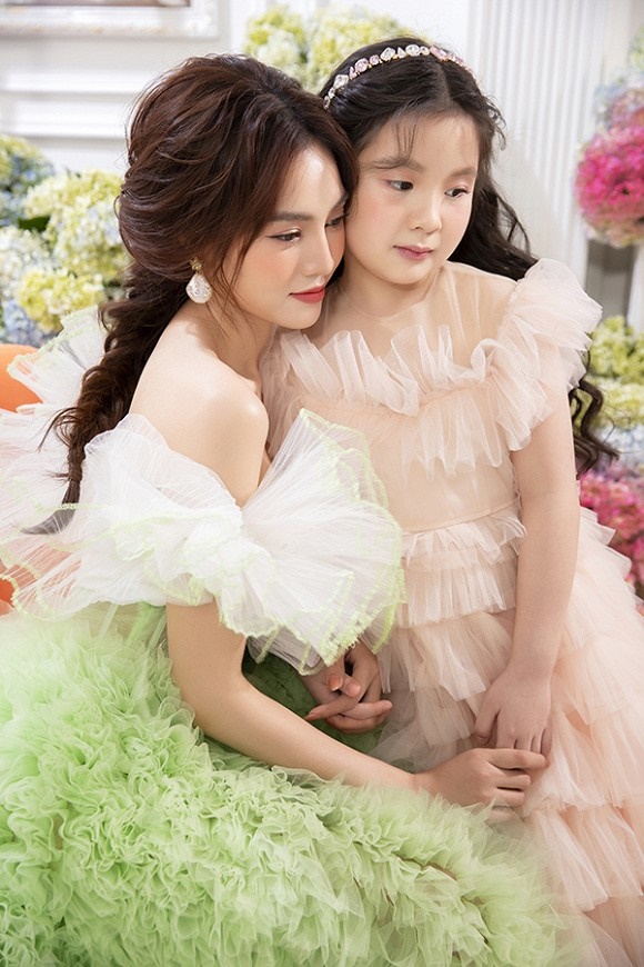 Đỉnh cao như Ninh Dương Lan Ngọc, lên đồ ngọt lịm vẫn gây đốn tim” vạn ánh nhìn-4