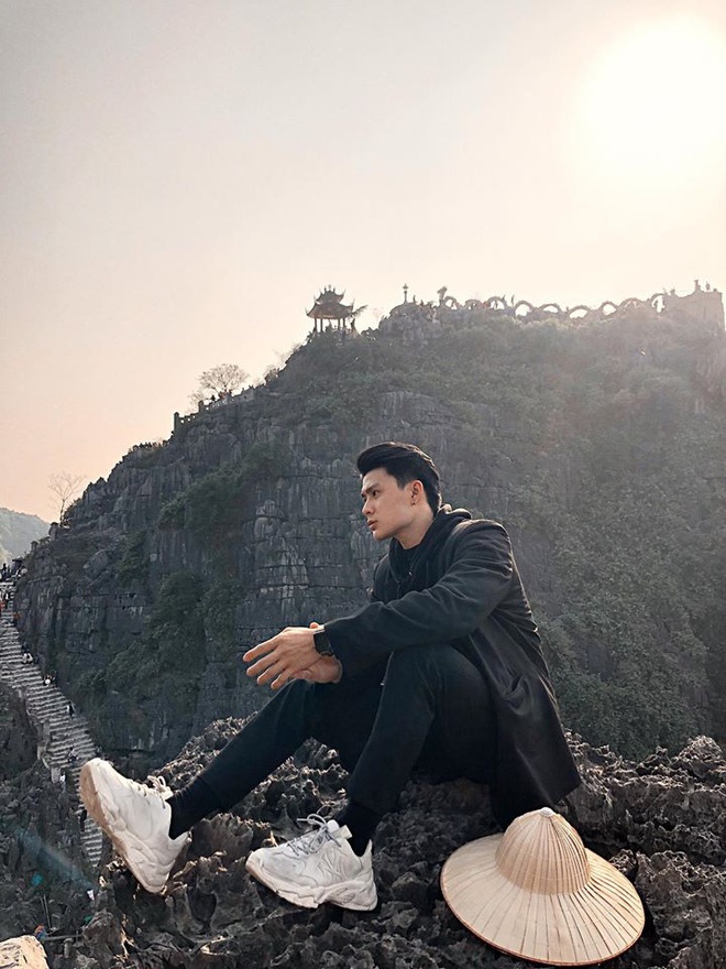 Người mẫu Hoàng Quốc Trung tung loạt ảnh sống ảo, điển trai ở Ninh Bình-3