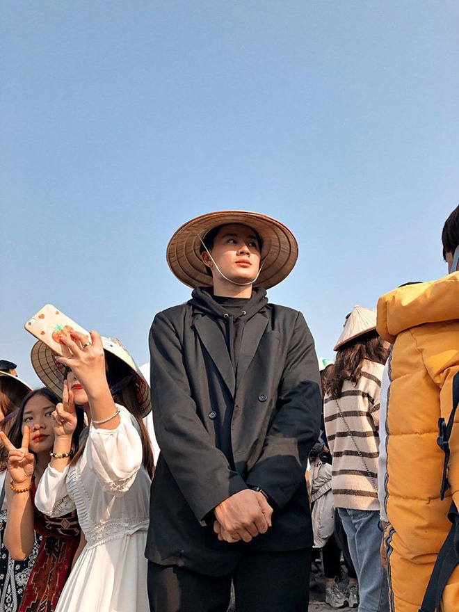 Người mẫu Hoàng Quốc Trung tung loạt ảnh sống ảo, điển trai ở Ninh Bình-6