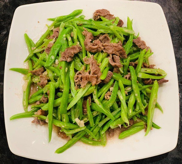 Quyết ăn nhiều để tăng đề kháng chống dịch, Lã Thanh Huyền làm chị em trầm trồ-6