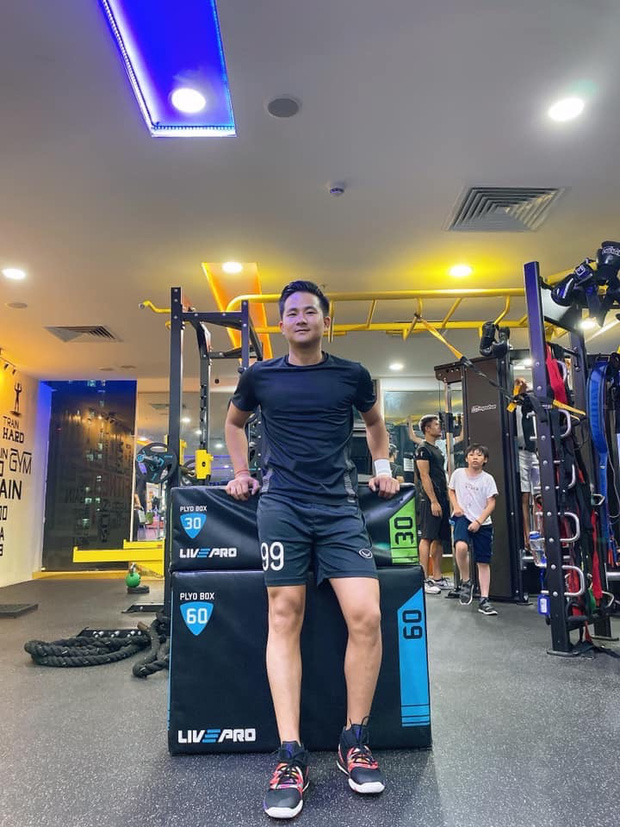 Bóc profile bạn trai tin đồn của Nhật Lê: Là doanh nhân đa lĩnh vực, BST xe sang chắc cũng không kém thiếu gia hàng đầu nào-7