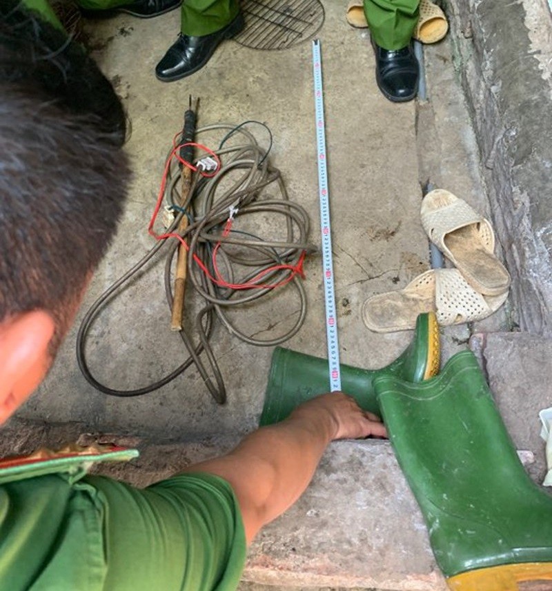 Chồng chích điện vào cổ vợ vì không đưa tiền trả nợ-1