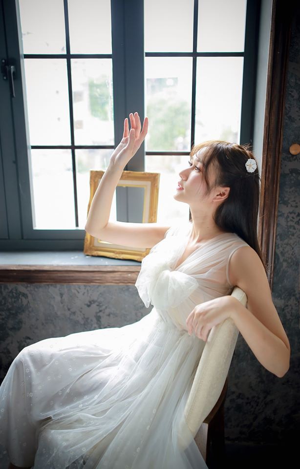 Vẻ gợi cảm của nữ diễn viên Việt bị so sánh nhan sắc với Maria Ozawa-4