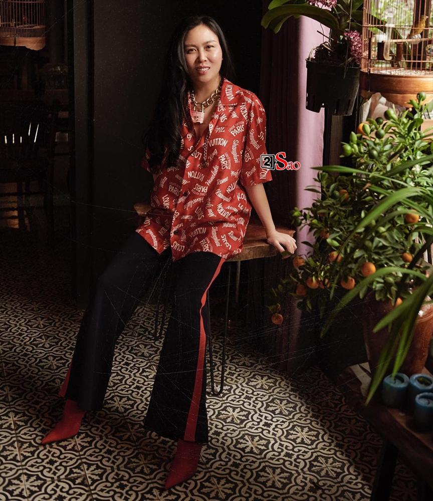 Nhìn cây hàng hiệu của Phượng Chanel mà cư dân mạng tranh cãi: Thẩm mỹ kém hay là Quá chất đây?-7