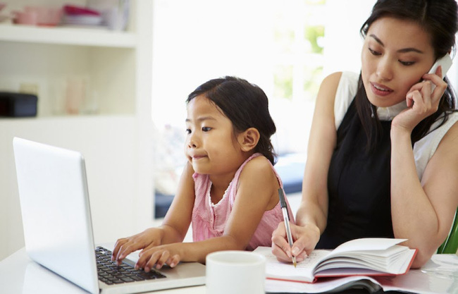 Yêu cầu hội bỉm sữa công sở nghỉ ở nhà trông con mùa dịch corona, cô gái khiến dân mạng tranh cãi nảy lửa-2