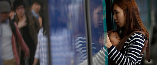 Yêu cầu hội bỉm sữa công sở nghỉ ở nhà trông con mùa dịch corona, cô gái khiến dân mạng tranh cãi nảy lửa-5