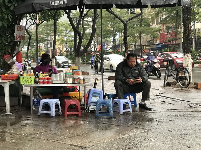 Quán hàng ế ẩm, doanh thu lao dốc vì dịch cúm Corona-2