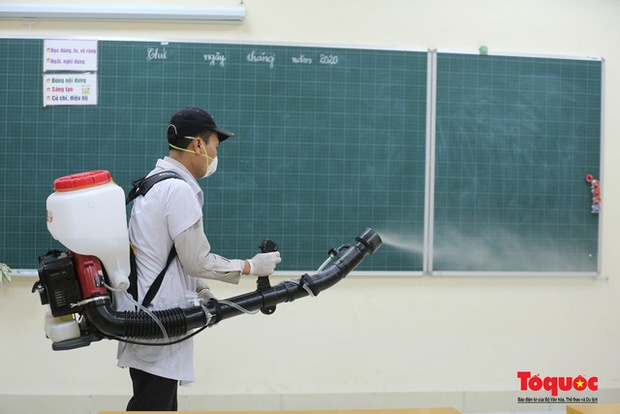 Hà Nội tiếp tục khử khuẩn lần 2 tại trường học, các TT ngoại ngữ, tin học tạm dừng mọi hoạt động để phòng dịch nCoV-1