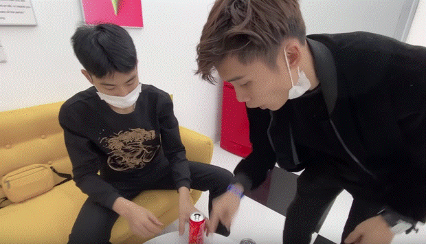 Lại thêm một Youtuber 2 triệu subs dàn dựng bị sốt và ho khan công phu để câu view từ dịch do virus Corona, dân tình kêu gọi tẩy chay-2