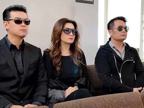 Bằng Kiều thoải mái chia sẻ lại bức ảnh khi hội ngộ Trizzie Phương Trinh cùng tình nhân mới.