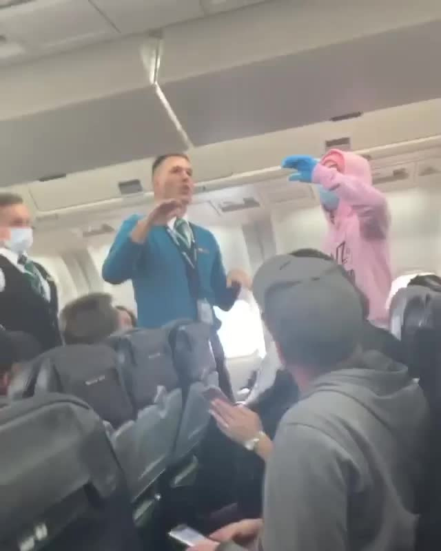 Thế giới sục sôi vì virus corona, nam thanh niên còn đem dịch bệnh ra làm trò đùa khiến cả máy bay bấn loạn và buộc phải quay đầu-1