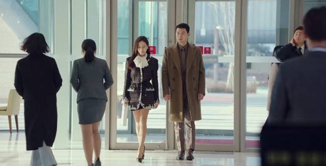 Muốn lịm đi mỗi lần Hyun Bin diện vest cực bảnh trong Hạ Cánh Nơi Anh, lỡ mai này rời xa thì Son Ye Jin biết sống sao?-2