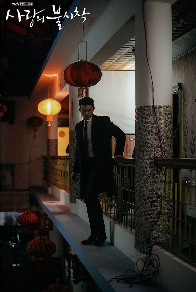 Muốn lịm đi mỗi lần Hyun Bin diện vest cực bảnh trong Hạ Cánh Nơi Anh, lỡ mai này rời xa thì Son Ye Jin biết sống sao?-6