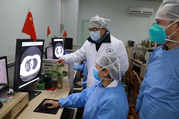 Cơ quan y tế Trung Quốc thêm các triệu chứng mới vào danh sách các triệu chứng chẩn đoán một người nhiễm virus corona Vũ Hán-1