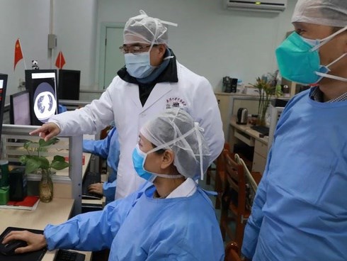 Cơ quan y tế Trung Quốc thêm các triệu chứng mới vào danh sách các triệu chứng chẩn đoán một người nhiễm virus corona Vũ Hán
