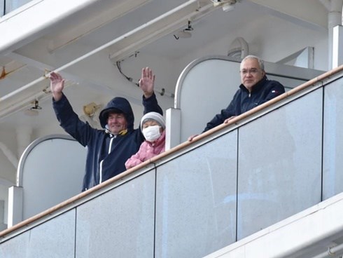 Thêm 10 người dương tính virus corona trên du thuyền Nhật Bản, nâng tổng số tạm thời lên 20