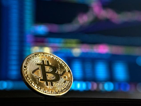 Hững hờ vàng, lại hám đầu tư tiền ảo?-2