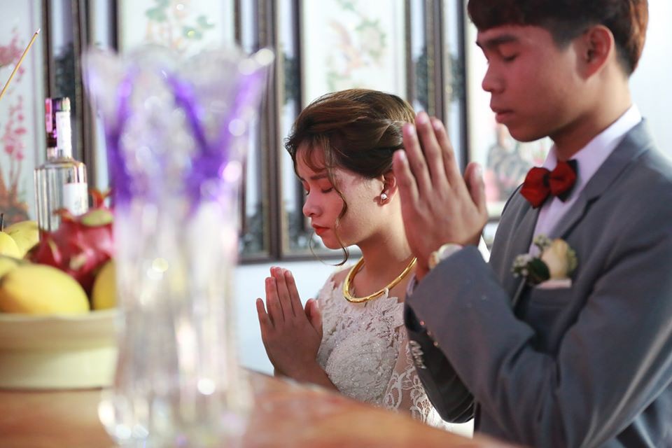 Nhiếp ảnh gia lên tiếng về thông tin cô dâu 15 tuổi đã lên xe hoa”, tiết lộ đằng sau một sự thật khác đáng chú ý không kém!-5