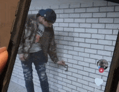 Cảnh báo trò đùa nguy hiểm chết người gây sốt” trên mạng xã hội TikTok-1