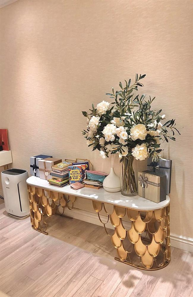 Các MC đình đám của VTV giàu có cỡ nào? Cứ nhìn không gian sống sang chảnh của họ là sẽ rõ!-10