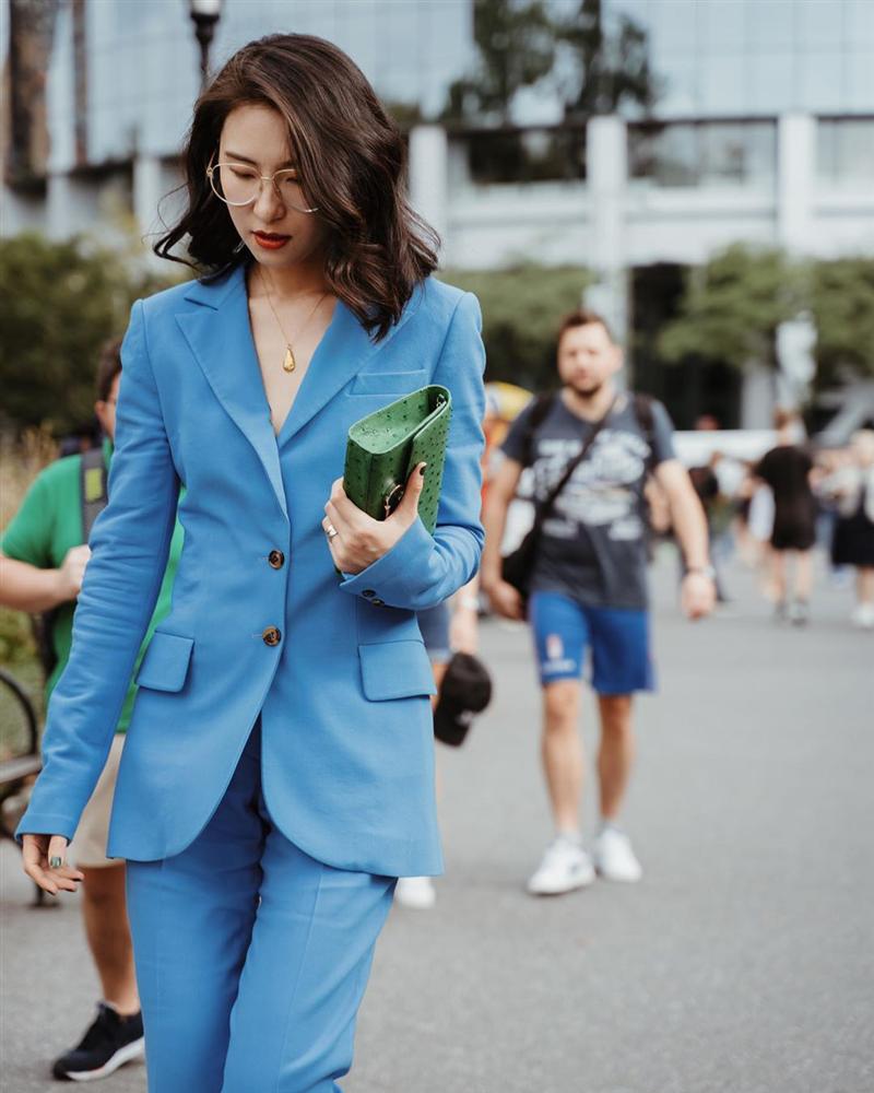 Lách luật chốn công sở bằng 4 item tưởng như quen mặt nhưng luôn sang chảnh, thời thượng hết nấc-4