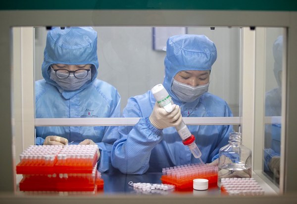 Đột phá mới của các chuyên gia Hong Kong: Tìm ra thiết bị phát hiện chính xác 1 người có nhiễm virus corona hay không trong 40 phút-2