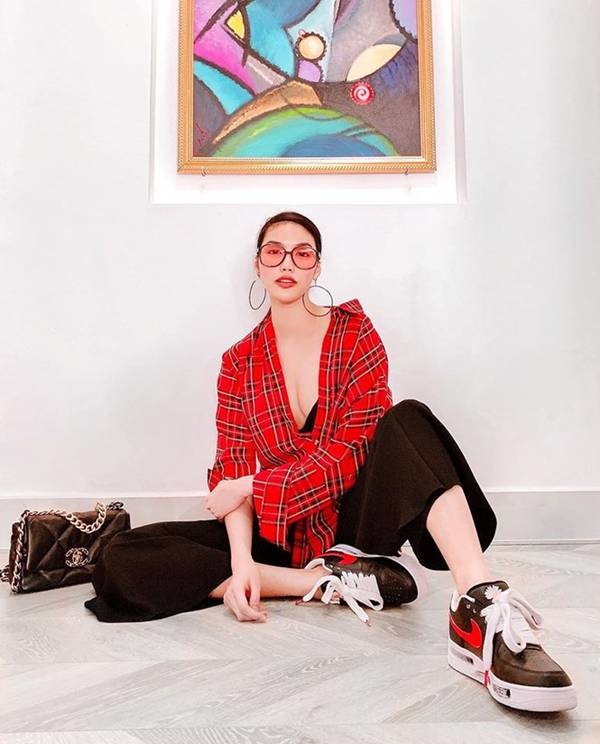 Ngắm gu thời trang của Lan Khuê: Gái một con sành điệu, gợi cảm-4