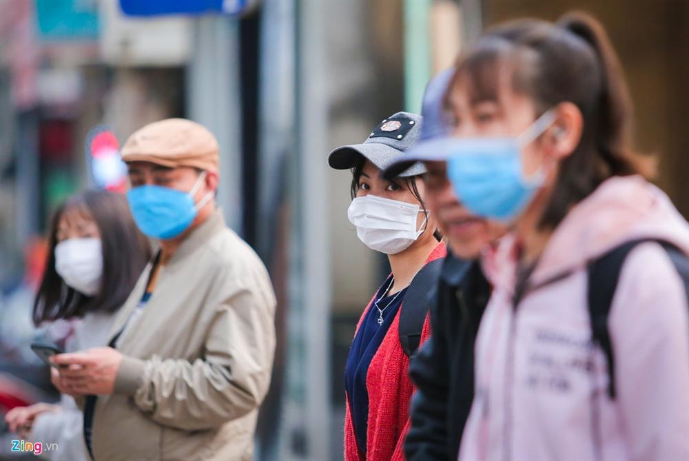 ‘Sợ lây virus corona, hàng xóm đóng cửa khi vợ chồng tôi đi làm về’-1