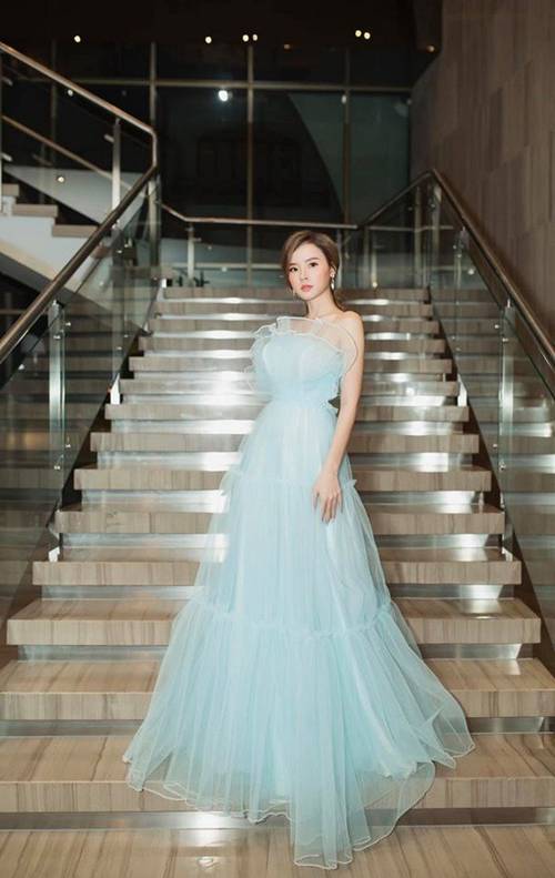 Chán làm công chúa bánh bèo, Midu biến hoá cực cá tính, đến bạn thân cũng ngỡ ngàng-12