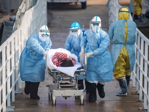 Lo ngại nhiễm virus corona, dân lái taxi chăm chỉ khử trùng xe mỗi ngày-4