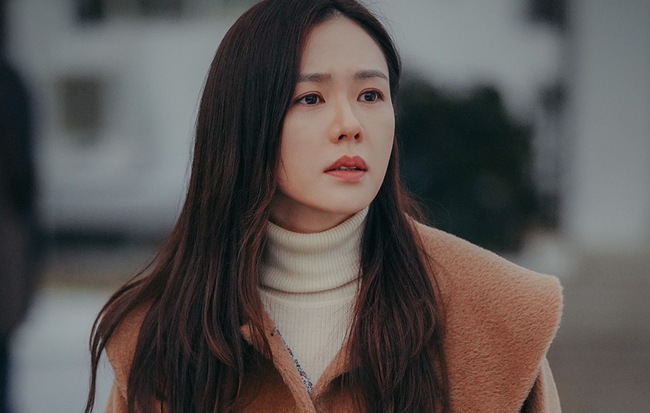 Giận vợ cả tuần vì dám chê mẹ keo kiệt, tôi bật khóc và lớn tiếng trách bà khi chứng kiến nồi cá kho trong mâm cơm tối-1