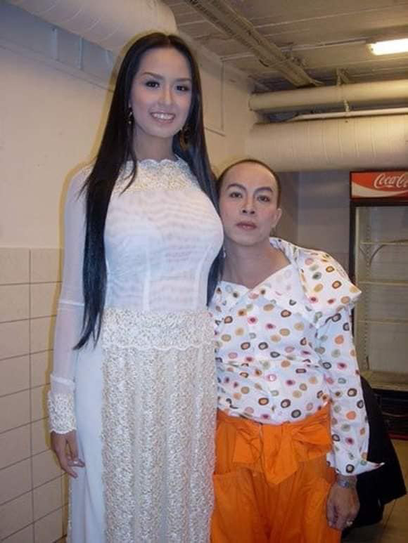 Sở hữu chiều cao khủng nhưng Mai Phương Thúy vẫn gây choáng với loạt ảnh siêu to khổng lồ này-10