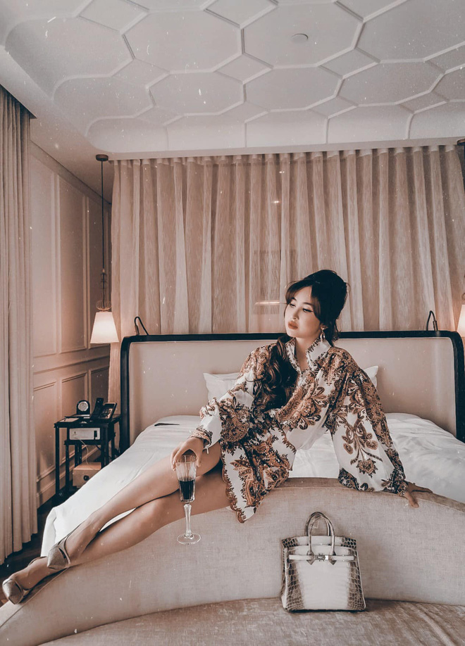 Minh Nhựa lao tâm khổ tứ vì chụp ảnh sống ảo cho vợ, có là đại gia thì về nhà cũng như bao ông chồng khác mà thôi-7