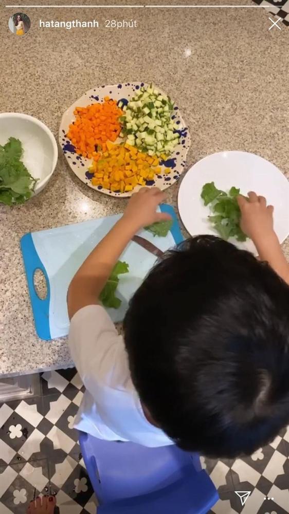 Cách dạy con đáng nể của vợ chồng Hà Tăng: 2 nhóc tỳ chưa được 5 tuổi đã biết tự lập, khả năng tiếng Anh đúng là không vừa-3