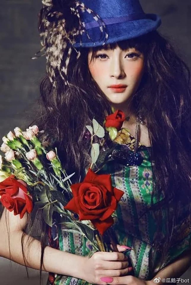 Dương Mịch có 1 bộ ảnh ít ai biết từ thuở xa lắc, tóc búp bê, trang điểm đậm hoàn toàn khác diện mạo như bây giờ-2