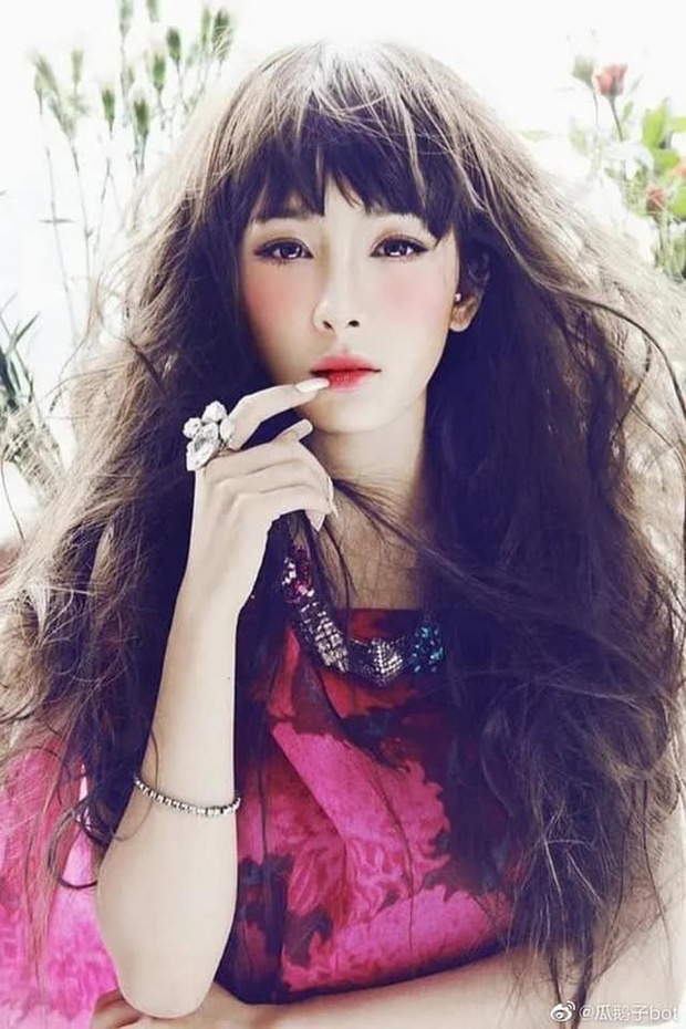 Dương Mịch có 1 bộ ảnh ít ai biết từ thuở xa lắc, tóc búp bê, trang điểm đậm hoàn toàn khác diện mạo như bây giờ-6