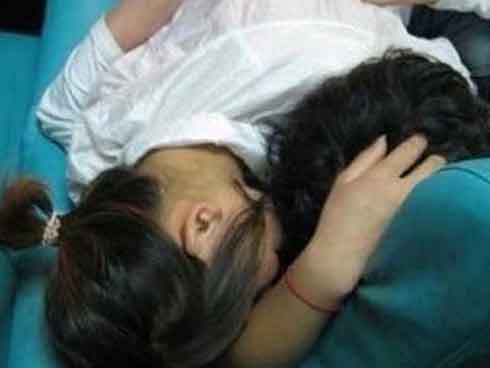 Nữ kế toán mây mưa với chánh án trong phòng làm việc lại bị đánh ghen phải nhập viện?-2