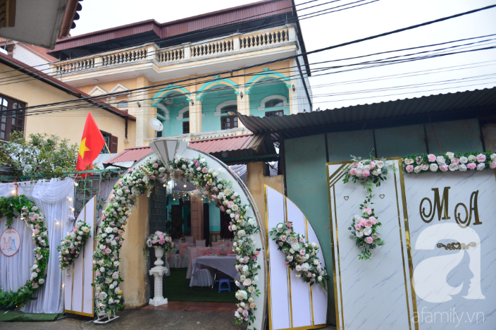 Lần đầu tiên trong lịch sử, đám cưới Duy Mạnh diễn ra hoành tráng nhưng cách người đến dự cực kỳ đặc biệt, xuất hiện món đồ mà ai cũng săn đón-1