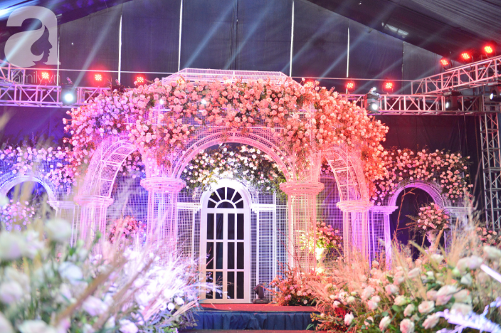 Lần đầu tiên trong lịch sử, đám cưới Duy Mạnh diễn ra hoành tráng nhưng cách người đến dự cực kỳ đặc biệt, xuất hiện món đồ mà ai cũng săn đón-2