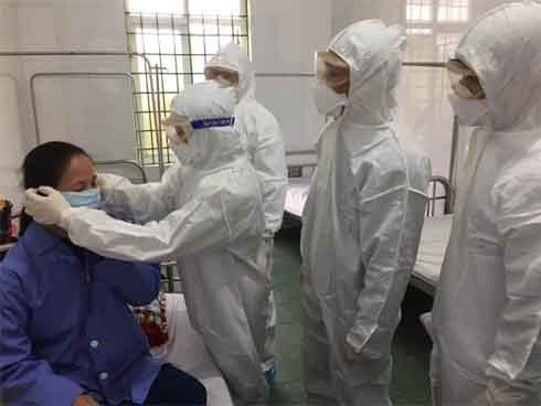 Chuyên gia lý giải vì sao ca thứ 13 nhiễm virus Corona không có biểu hiện bệnh